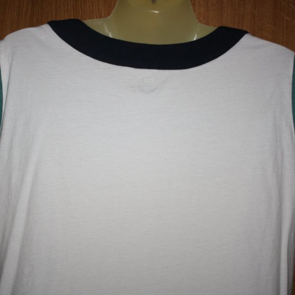 3/$15 SJB Vintage Top - Picture 8 of 9